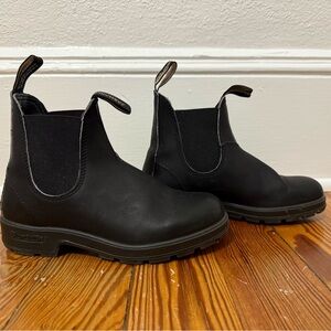 Blundstones 558 Chelsea Boots in Black - 6.5